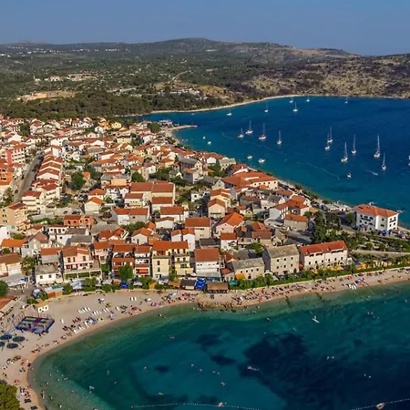 Apartmán In With Sea View, Balcony, Air Conditioning, Wifi 5155-1 Primošten