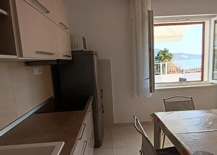 Apartment In With Sea View, Balcony, Air Conditioning, Wifi 5155-1 Primosten