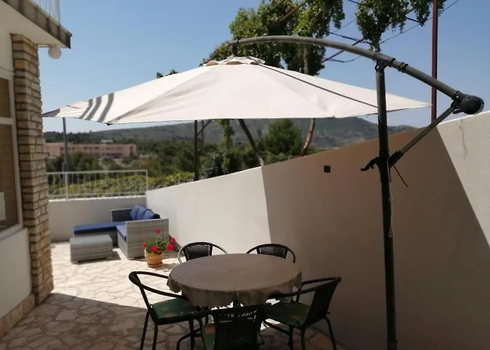 Daire In With Sea View, Balcony, Air Conditioning, Wifi 5155-1 Primošten